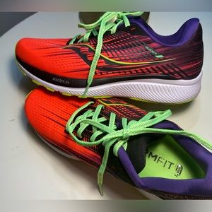 Saucony Women's Guide 14 Running Shoes Vizi PRO Size  B(M) US 8.5